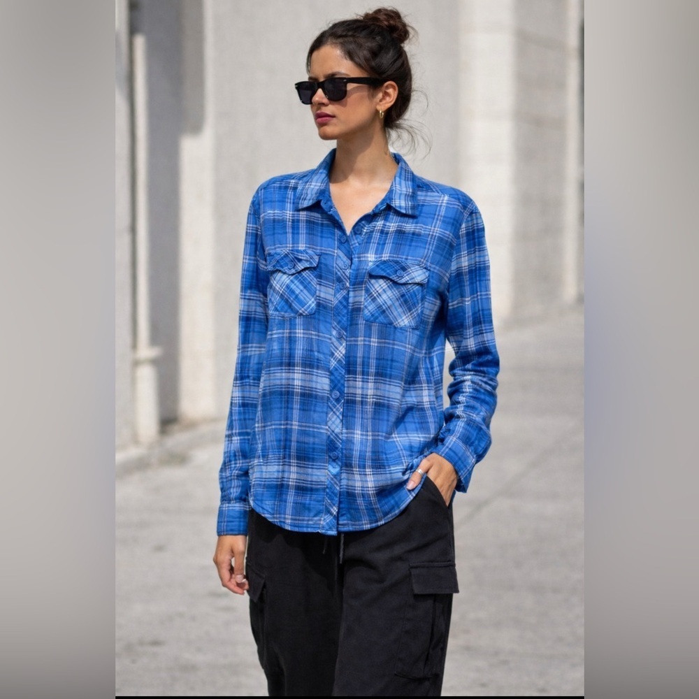 Beachlunchlounge Blue Plaid Button-Up Shirt Size-Large. Casual Streetwear